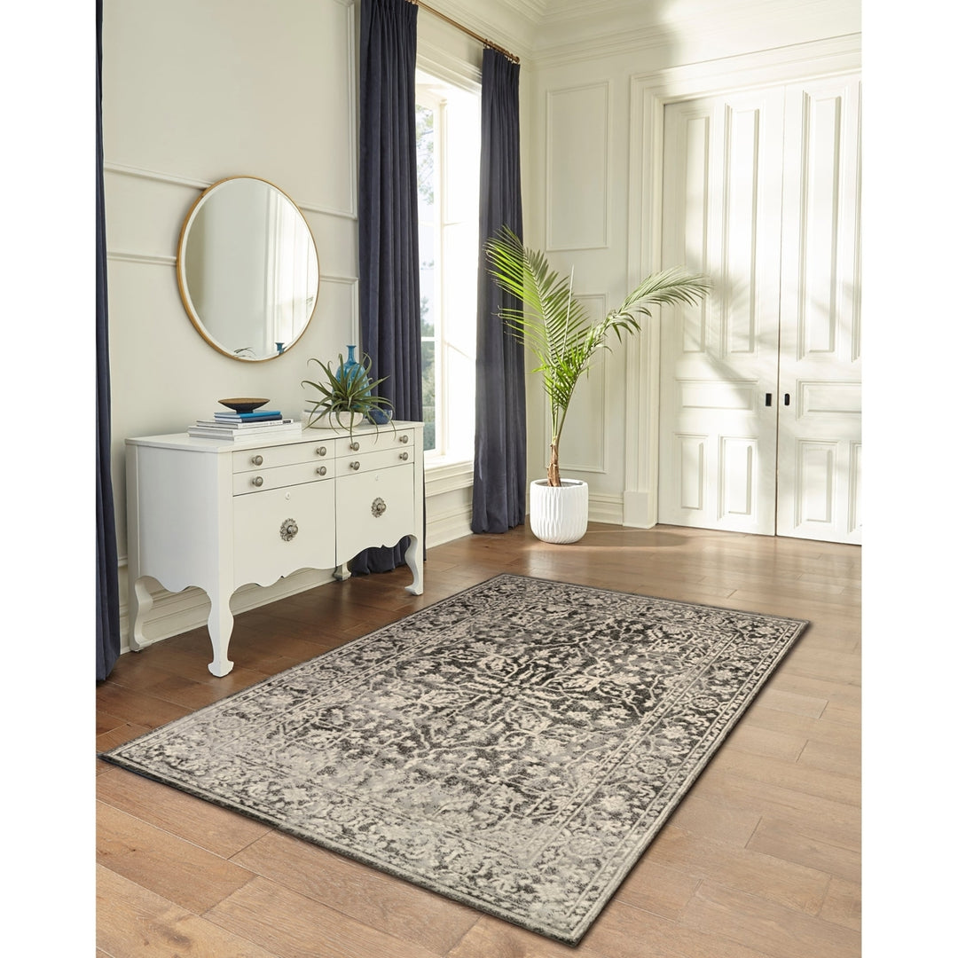 Liora Manne Soho Heriz Indoor Area Rug Black 80% Polypropylene 5x7 Modern Image 1