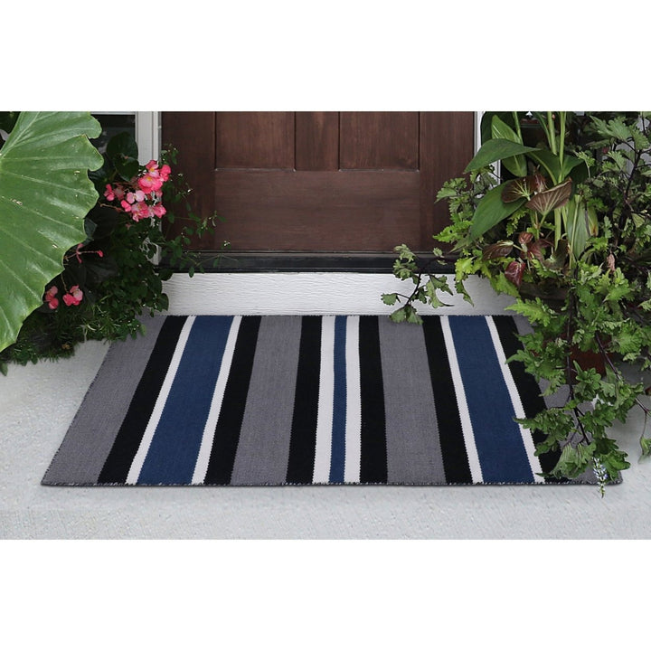 Liora Manne Sorrento Cabana Stripe Area Rug Navy 100% Polyester Indoor Outdoor Image 1