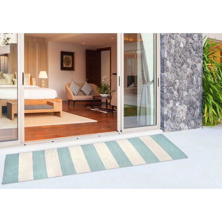 Liora Manne Sorrento Rug Indoor Outdoor Water Resistant Reversible 100% Polyester Image 1