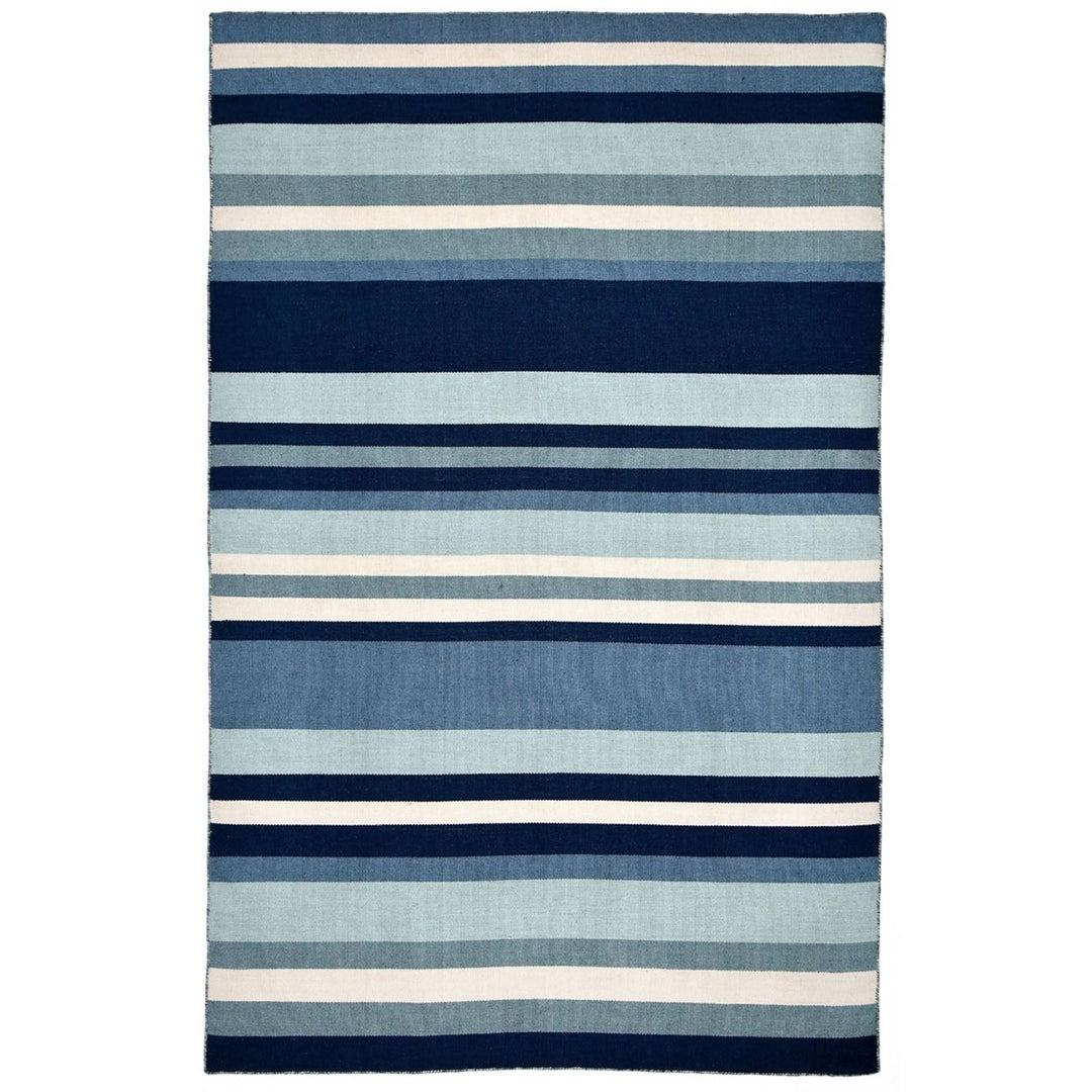 Liora Manne Sorrento Tribeca Indoor Outdoor Area Rug Water Image 5