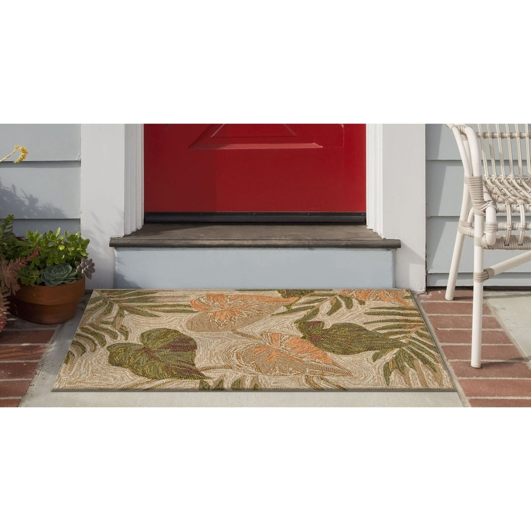 Liora Manne Ravella Tropical Leaf Area Rug Neutral Indoor Outdoor 70% Polypropylene Image 1