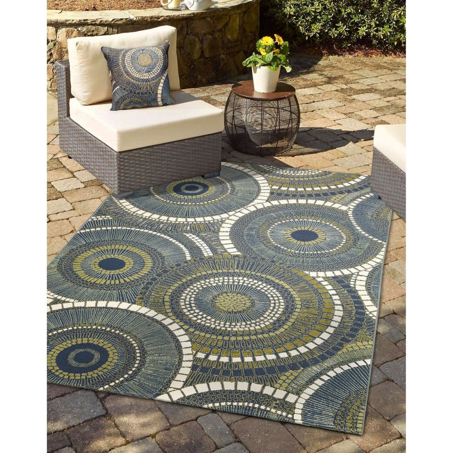 Liora Manne Marina Circles Indoor Outdoor Area Rug Azure Image 1