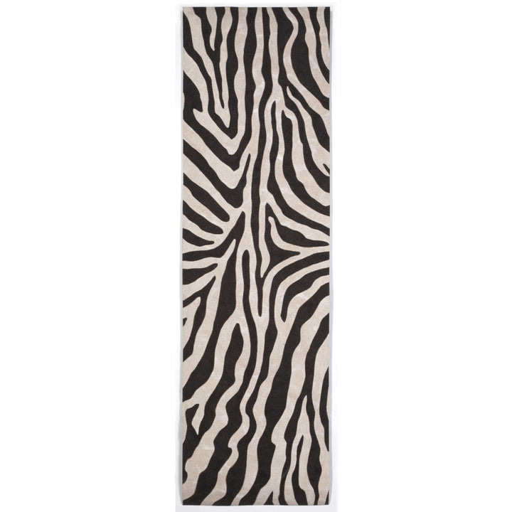 Liora Manne Zebra Area Rug Black Indoor Outdoor 100% Polyester Handmade 5x7 Image 6