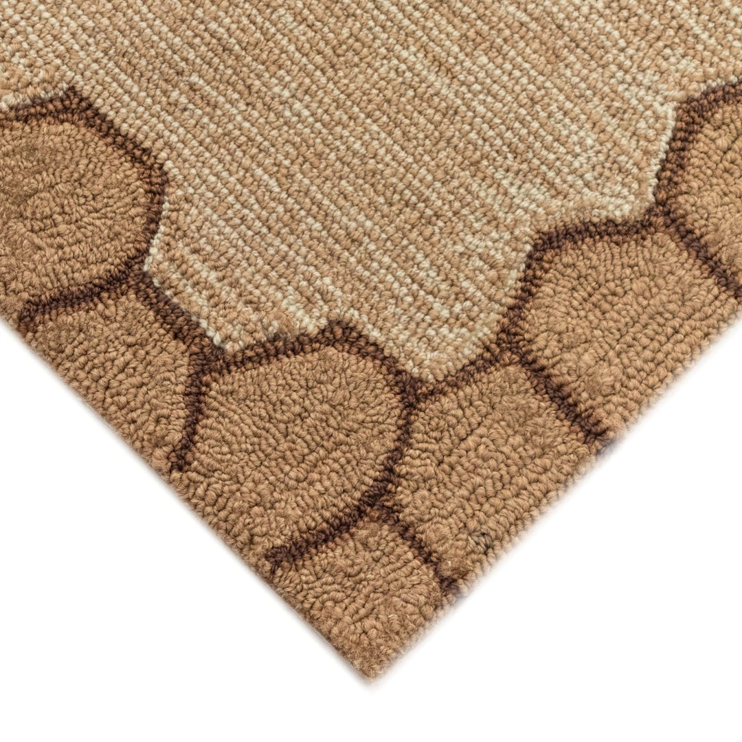 Liora Manne Frontporch Honeycomb Bee Indoor Outdoor Area Rug Natural Image 10