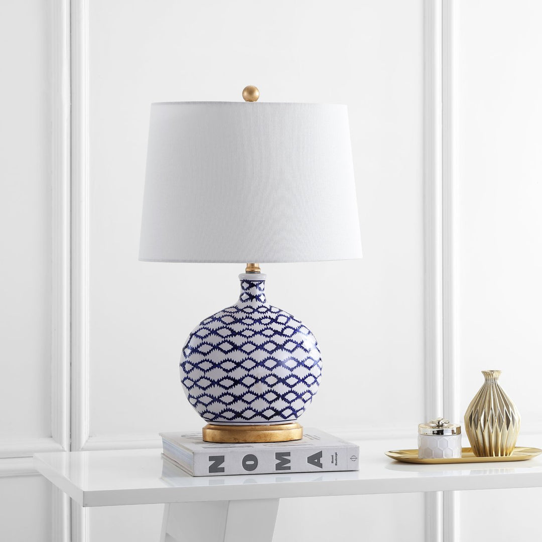 SAFAVIEH Susannah Alabaster Table Lamp  White / Gold Image 1