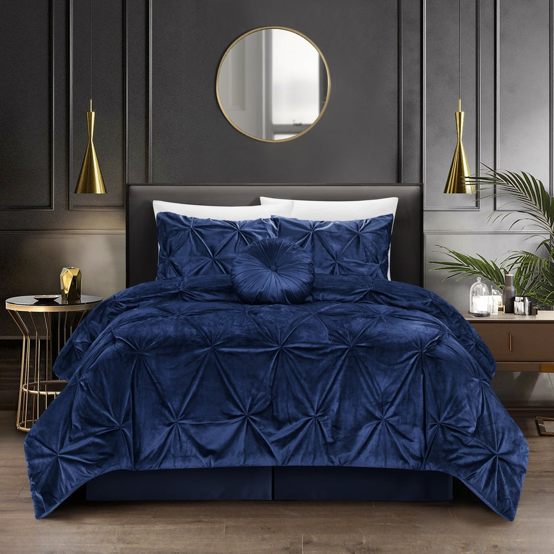 Nilah 5Pc Comforter Set -Shiny Velvet , Pinch Pleated Pintuck Image 4