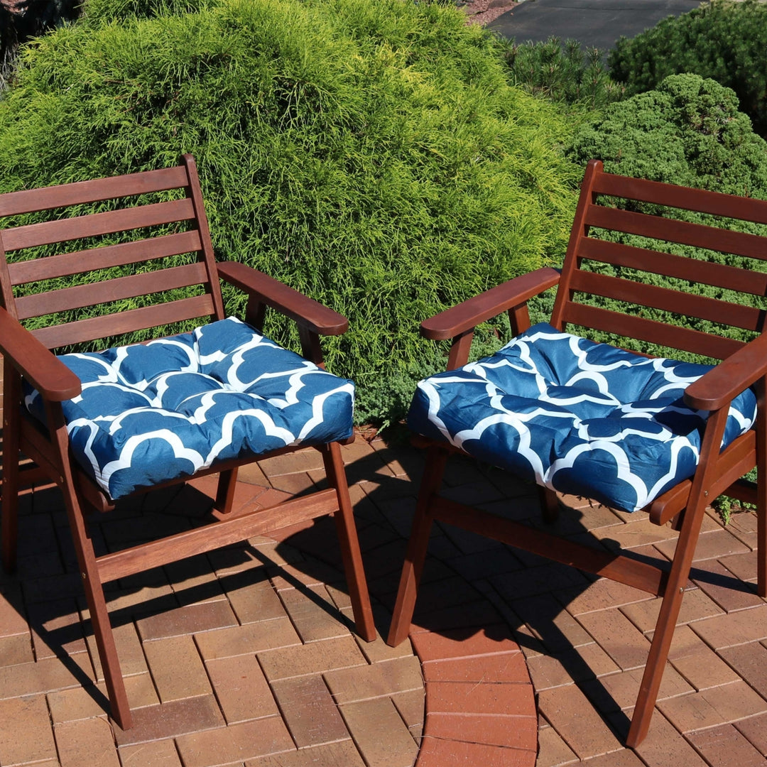 Sunnydaze Outdoor Square Tufted Seat Cushion - Navy/White - Set of 2 Image 2