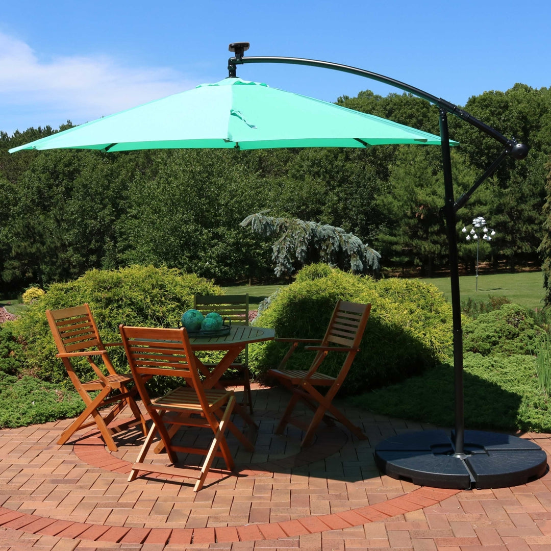 Sunnydaze 9.5 ft Solar Cantilever Offset Patio Umbrella - Seafoam Image 4