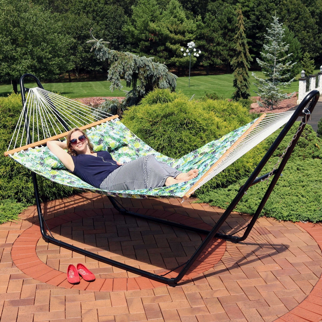 Sunnydaze 2-Person Quilted Hammock with Spreader Bar and Pillow - Tropical Image 8
