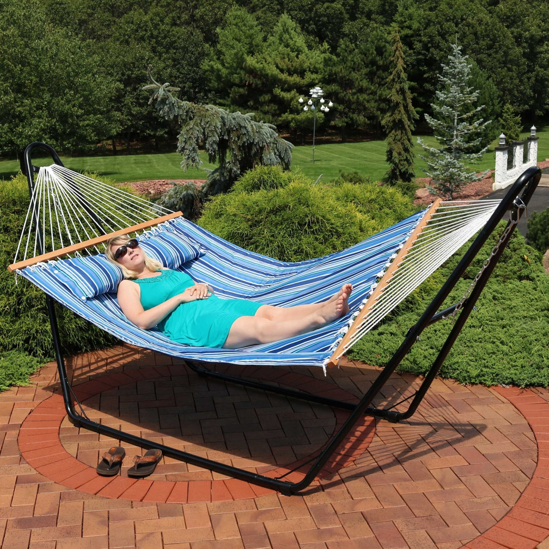 Sunnydaze Large Quilted Hammock with Spreader Bar and Pillow - Blue Stripe Image 8