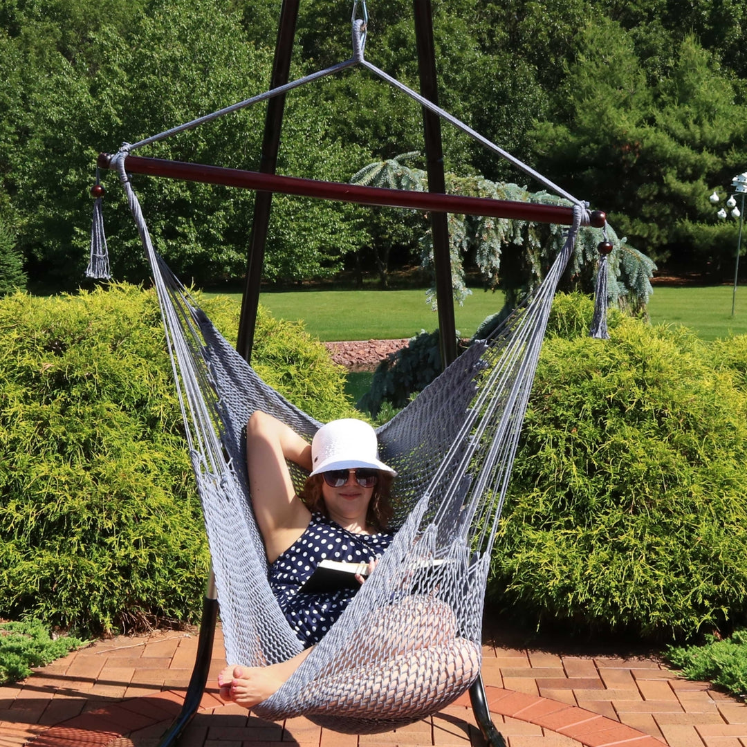 Sunnydaze Extra Large Polyester Rope Hammock Chair with Spreader Bar - Gray Image 6