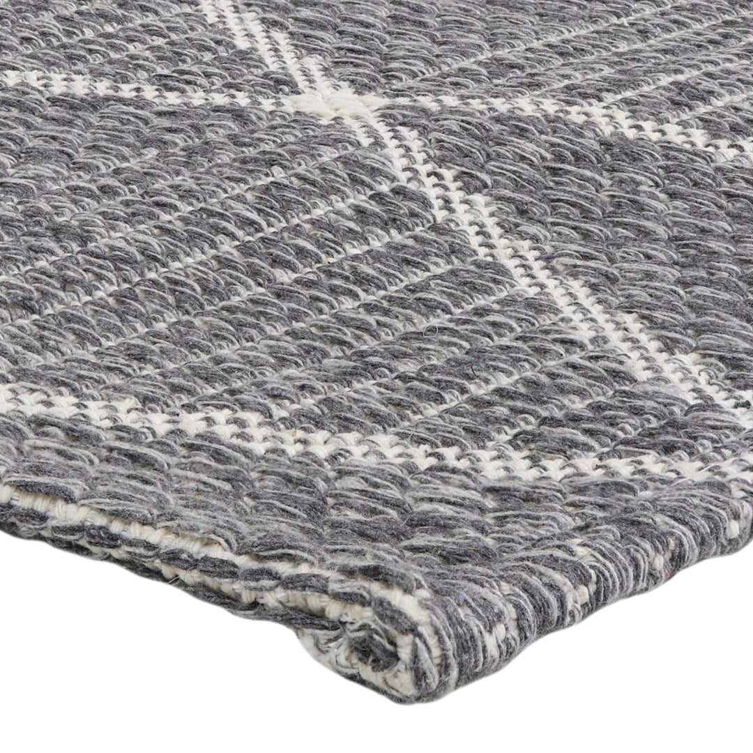 Sunnydaze Lattice Perfection Indoor Area Rug - Charcoal - 8 ft x 10 ft Image 7