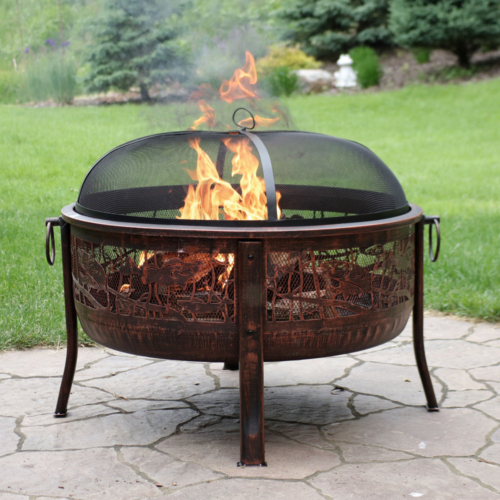 Sunnydaze 30 in Northwoods Fishing Steel Fire Pit with Spark Screen Image 2