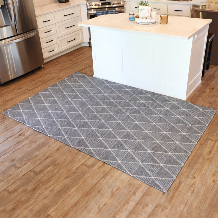 Sunnydaze Lattice Perfection Indoor Area Rug - Charcoal - 5 ft x 7 ft Image 4