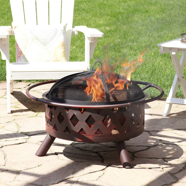 Sunnydaze 30 in Crossweave Steel Fire Pit with Screen and Poker Image 4