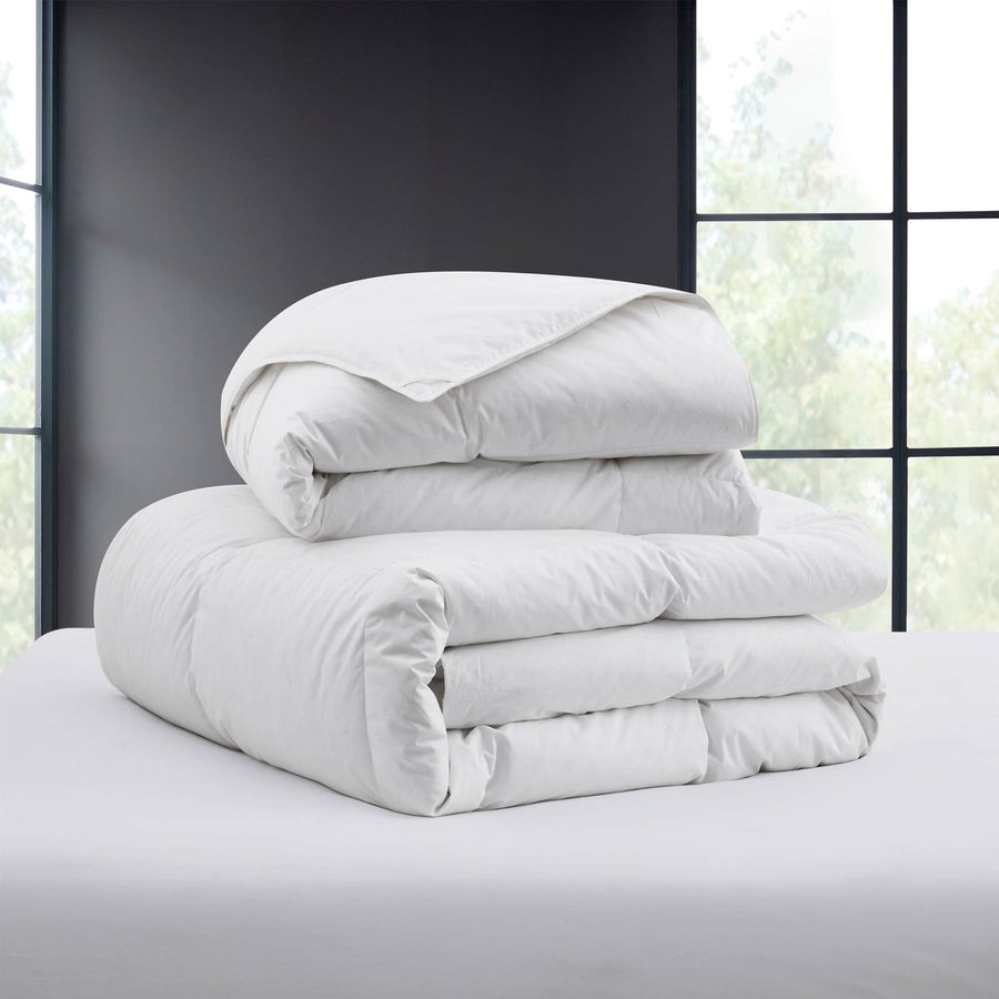 White Goose Feather and Down Comforters, Lightweight and Medium Weight Duvet Insert Image 1