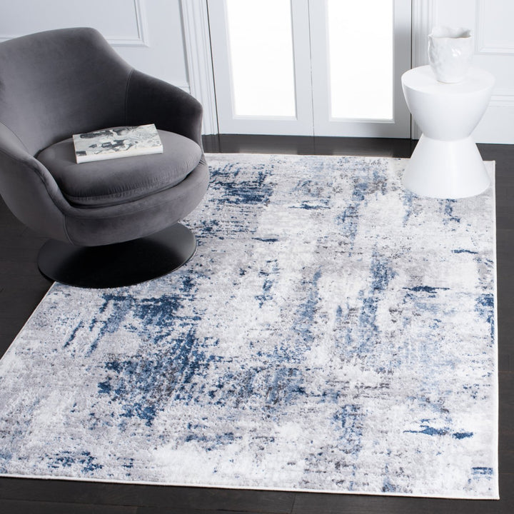 SAFAVIEH Amelia Collection ALA768B Grey / Navy Rug Image 1