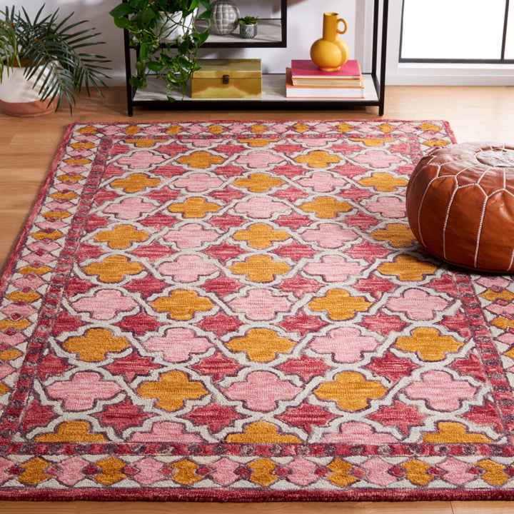 SAFAVIEH Aspen Collection APN121Q Handmade Red / Pink Rug Image 4