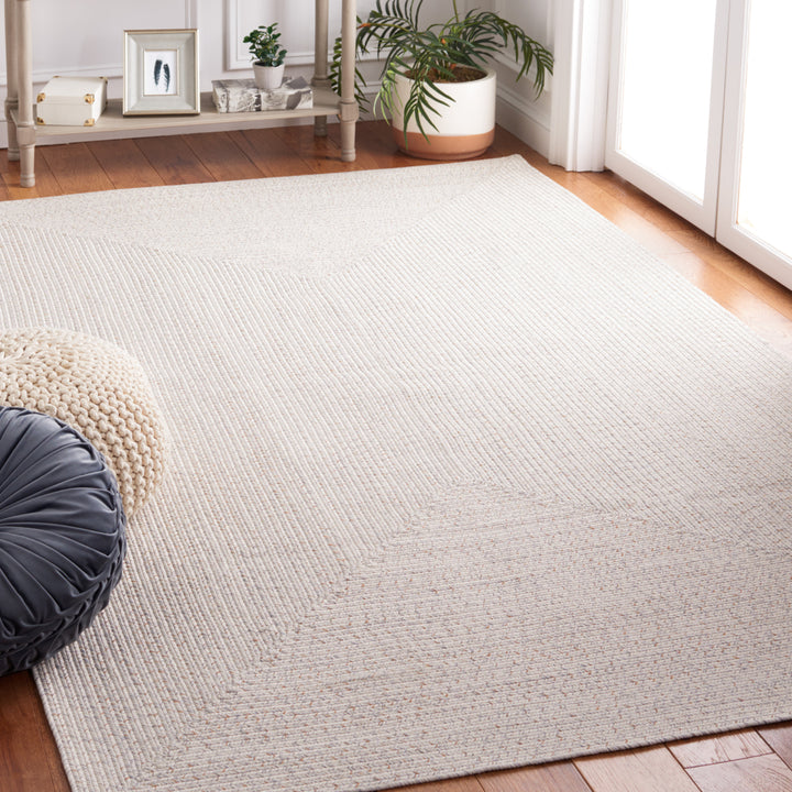 SAFAVIEH Brentwood Collection BNT800F Grey / Ivory Rug Image 4