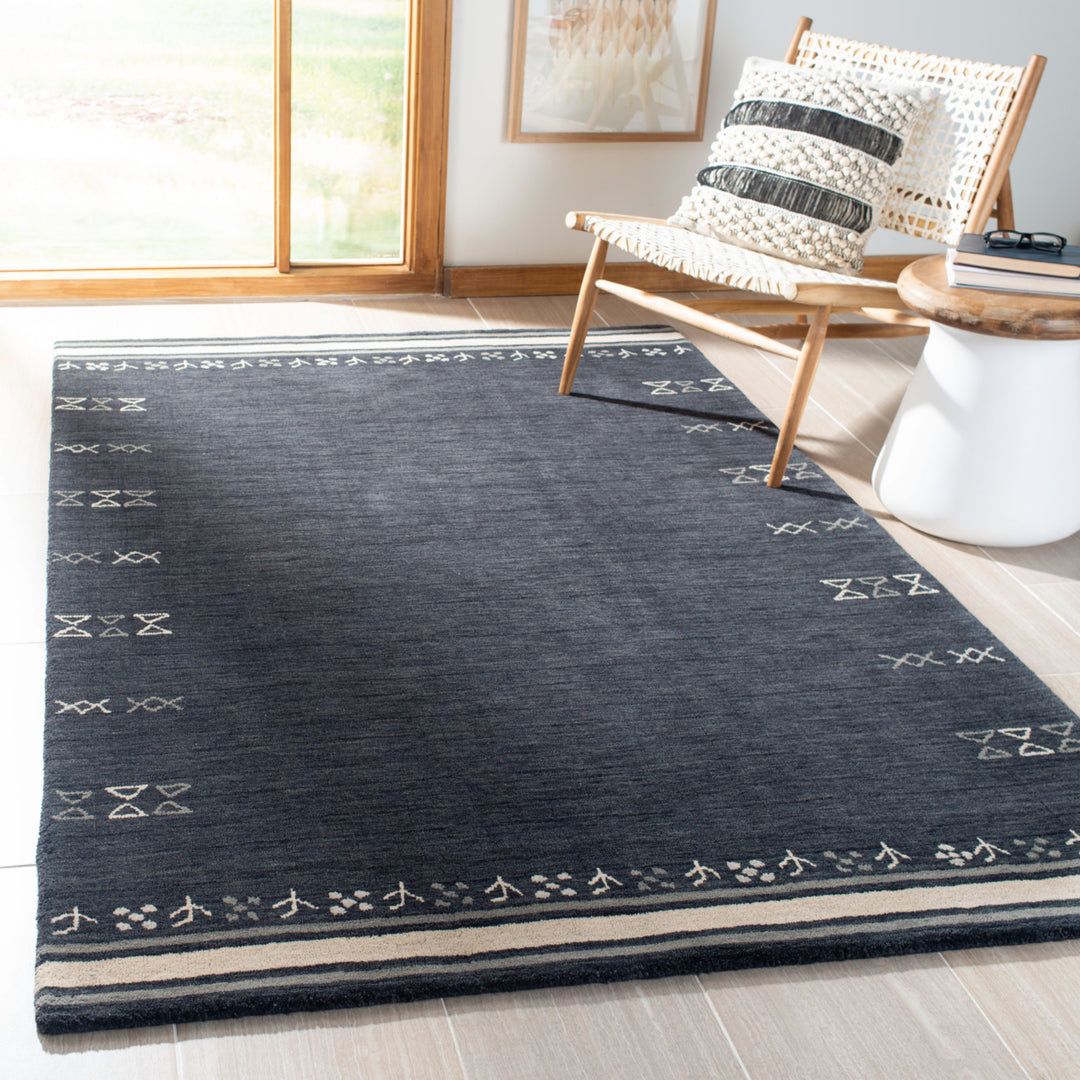 SAFAVIEH Himalaya Collection HIM563M Handmade Blue Rug Image 7