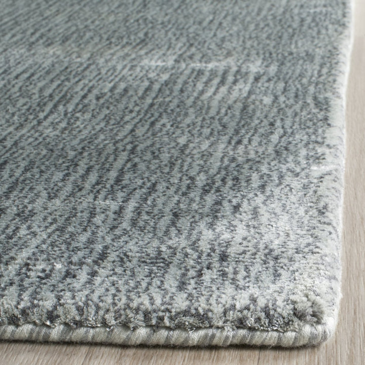 SAFAVIEH Mirage Collection MIR521A Handmade Grey Rug Image 5