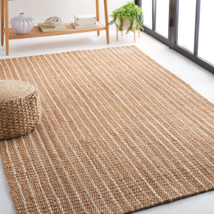 SAFAVIEH Natural Fiber NF225A Natural / Ivory Rug Image 1