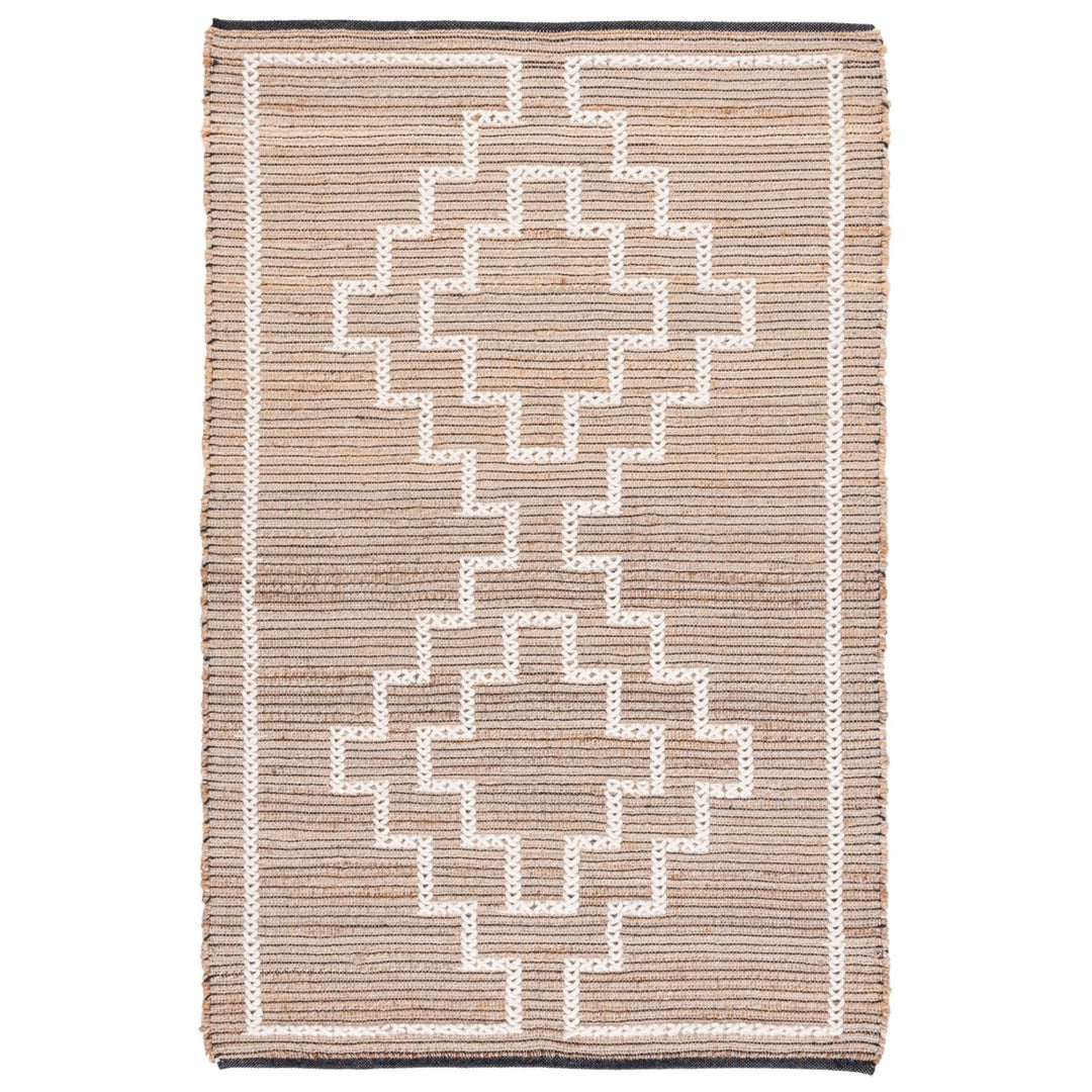 SAFAVIEH Natural Fiber NF826H Charcoal / Natural Rug Image 1