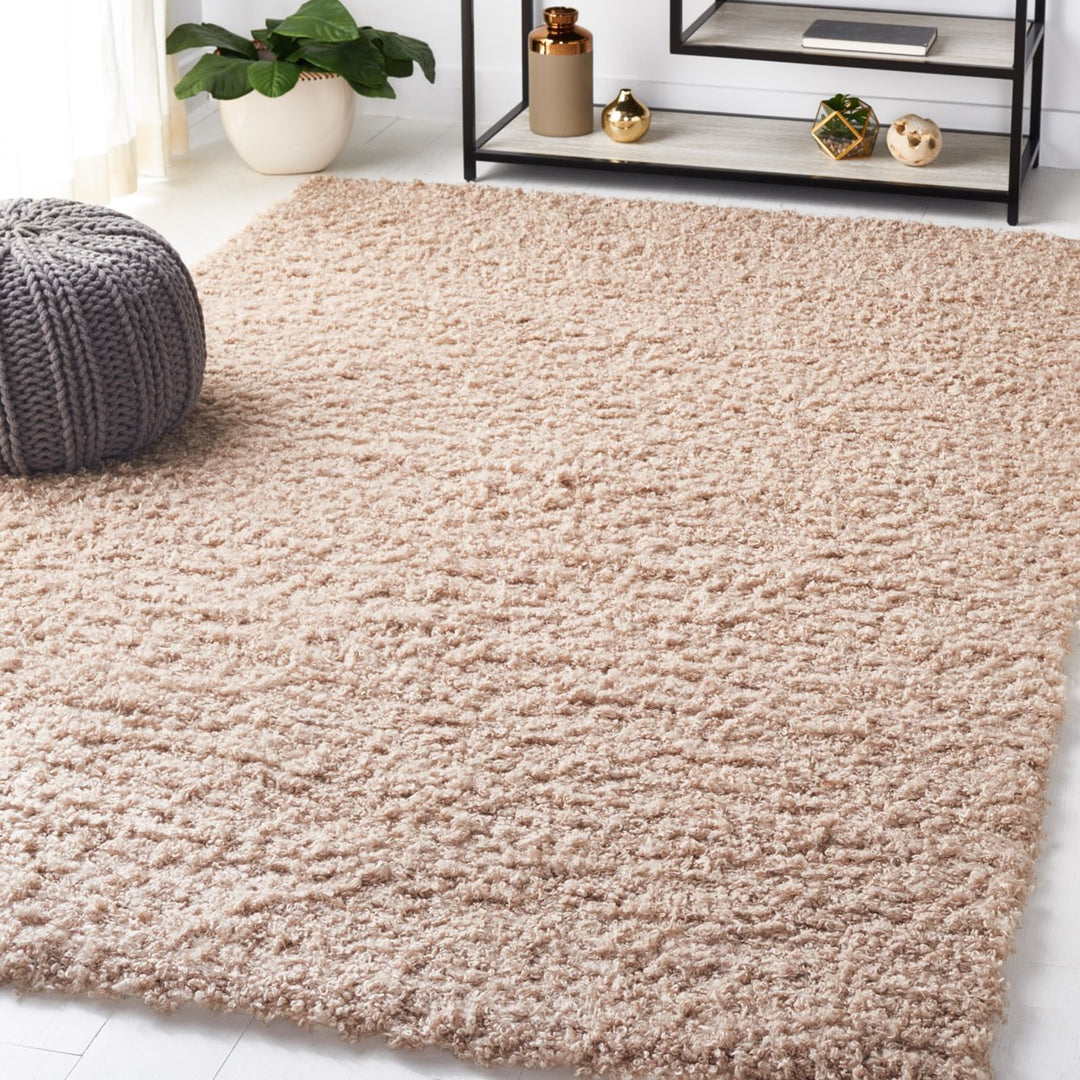 SAFAVIEH  York Shag SG168A Dark Beige / Ivory Rug Image 10