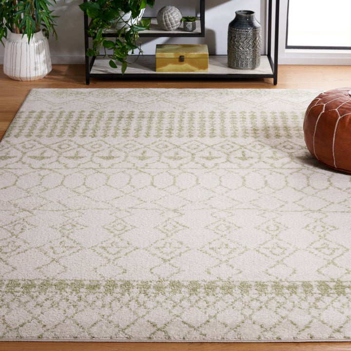 SAFAVIEH Tucson Collection TSN184B Beige/Light Green Rug Image 4