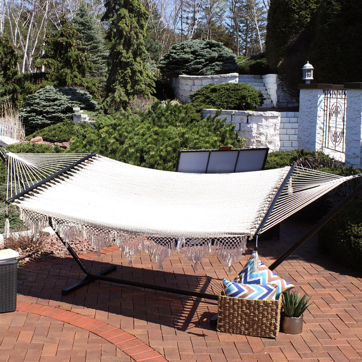 Sunnydaze 2-Person Woven Hammock with Spreader Bars and Fringe - White Image 2