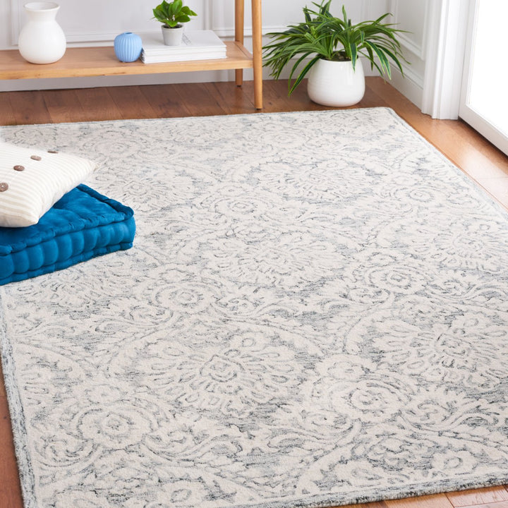 Safavieh BLM106H Blossom Grey / Ivory Image 1