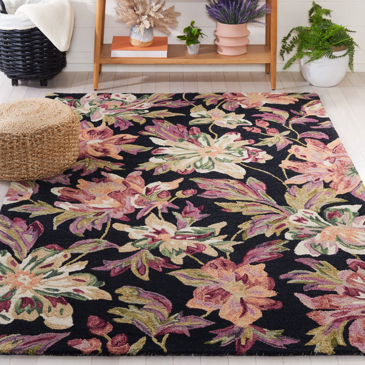 Safavieh BLM467Z Blossom Black / Plum Image 1