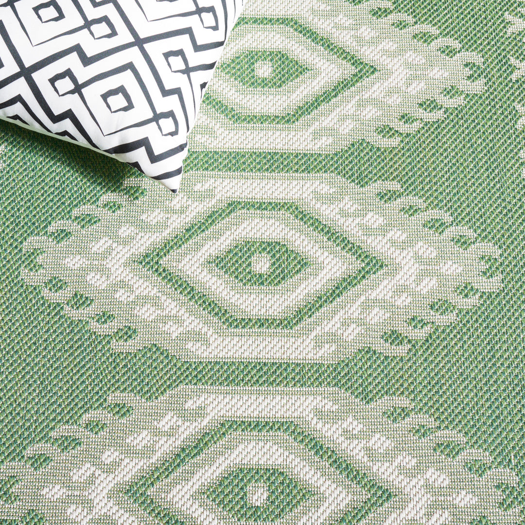 Safavieh BMU827Y Bermuda Green / Ivory Image 5