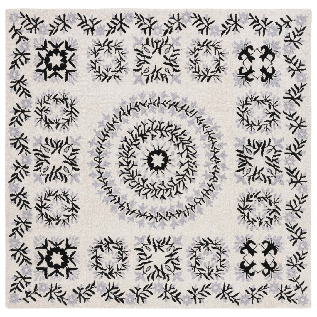 Safavieh EM826A Empire Ivory / Black Image 1