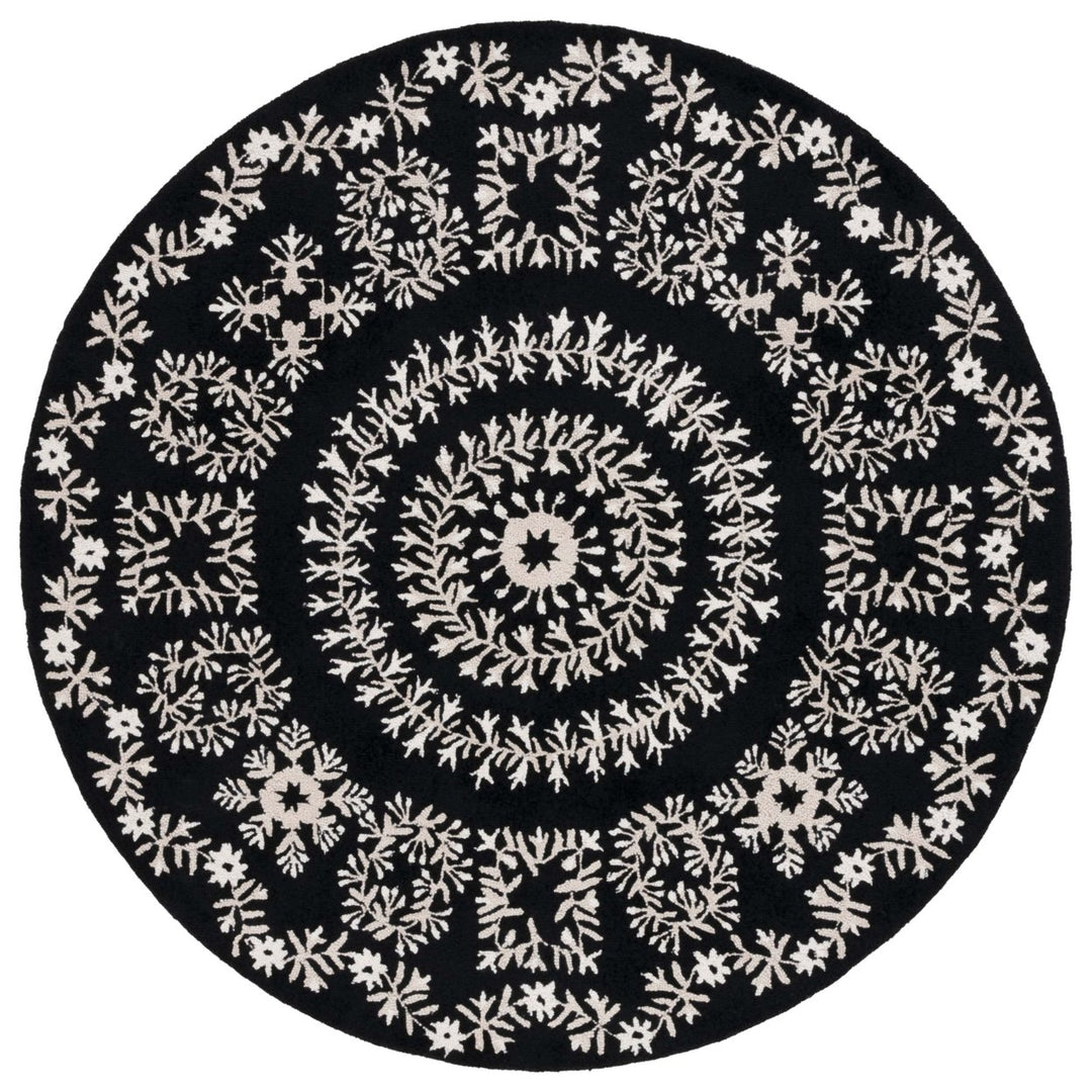 Safavieh EM826Z Empire Black / Ivory Image 1