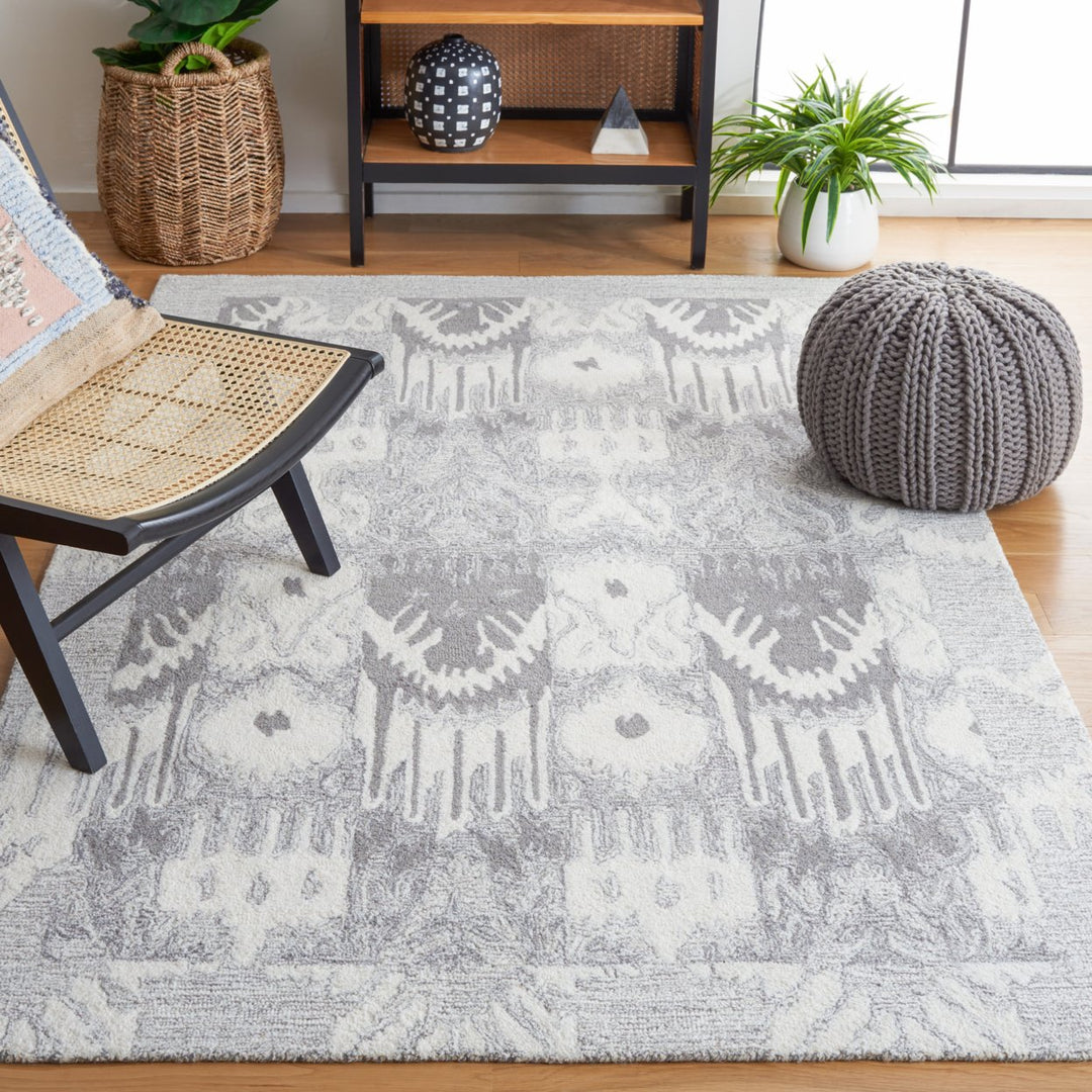 Safavieh IKT651F Ikat Light Grey / Ivory Image 1