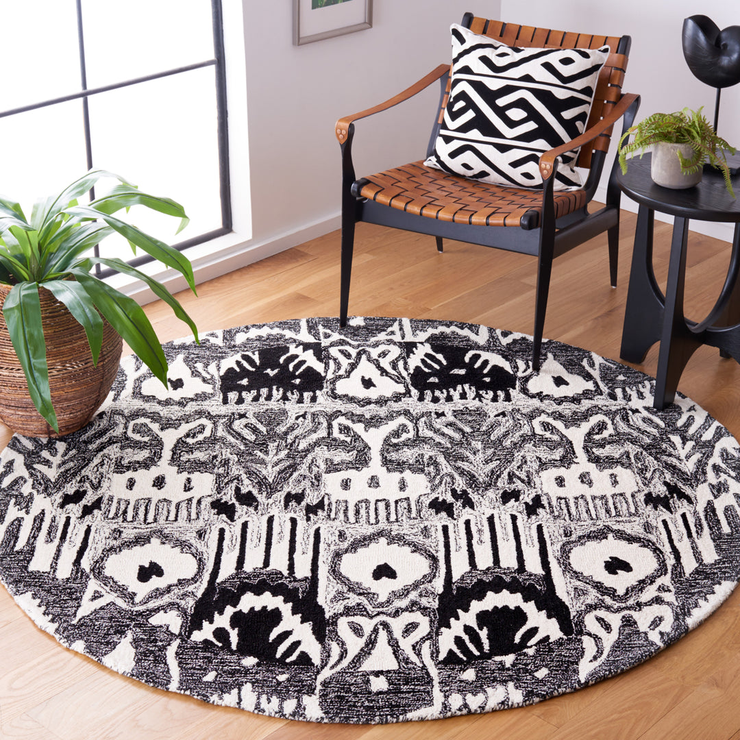 Safavieh IKT651Z Ikat Black / Ivory Image 8