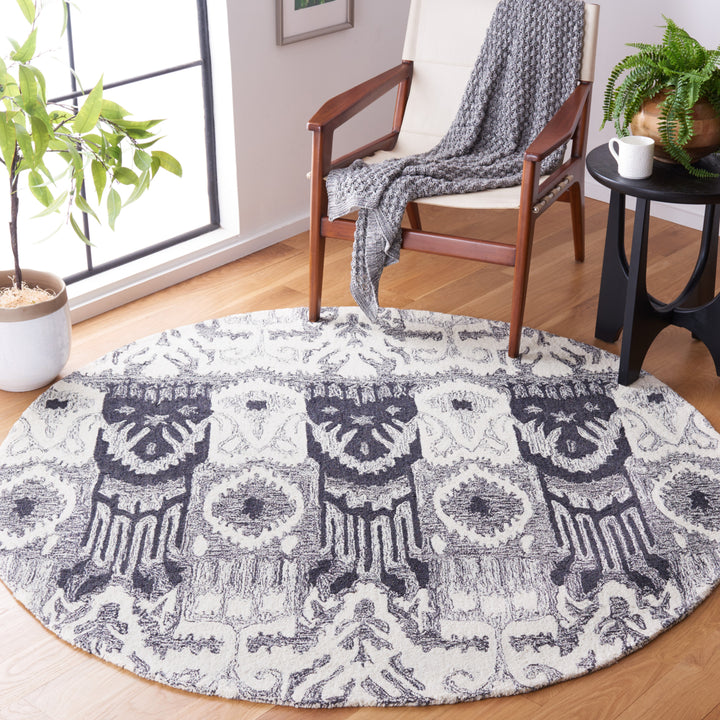 Safavieh IKT653Z Ikat Ivory / Black Image 8