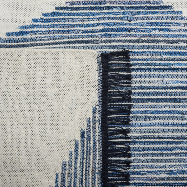 Safavieh KLM309A Kilim Ivory / Blue Image 7