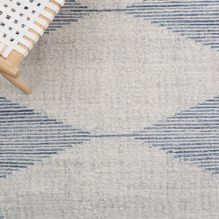 Safavieh KLM309L Kilim Blue / Ivory Image 6