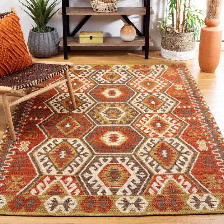 Safavieh KLM328Q Kilim Red / Olive Image 1