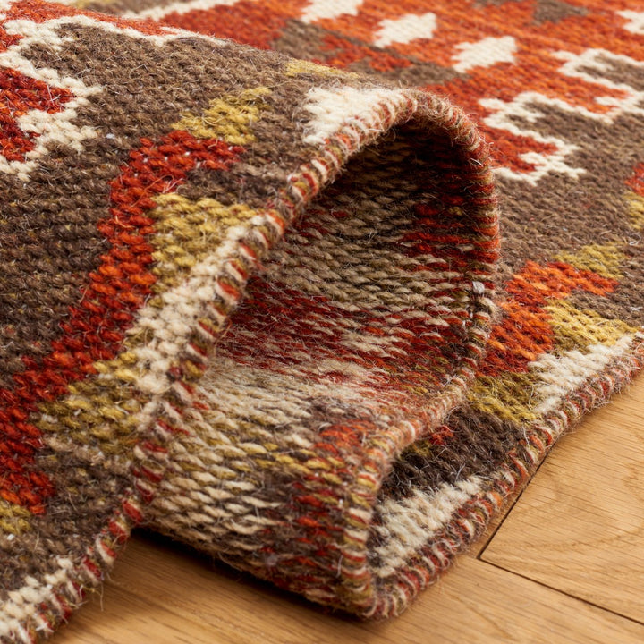 Safavieh KLM328Q Kilim Red / Olive Image 5