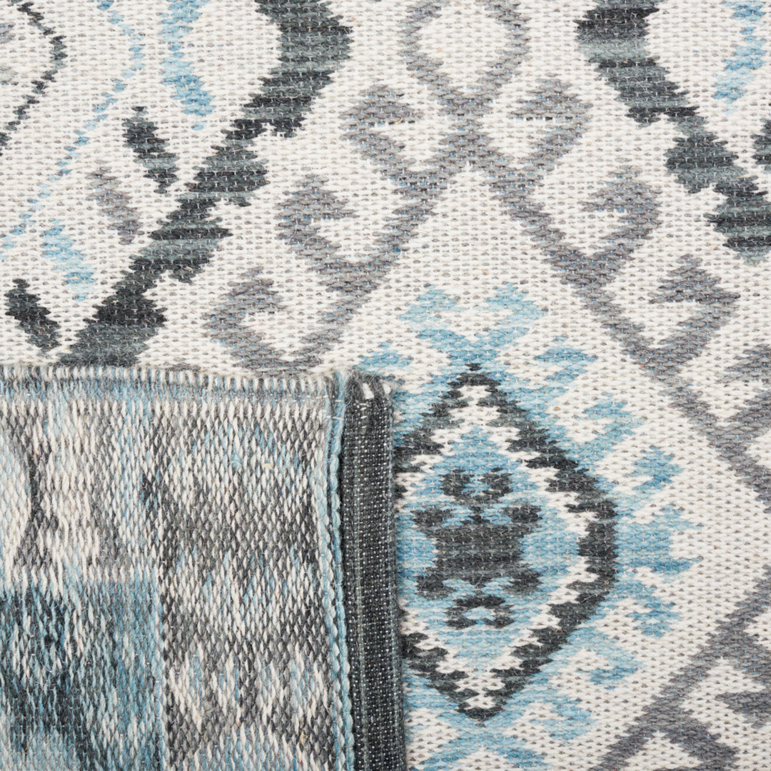 Safavieh KLM329A Kilim Ivory / Blue Image 7