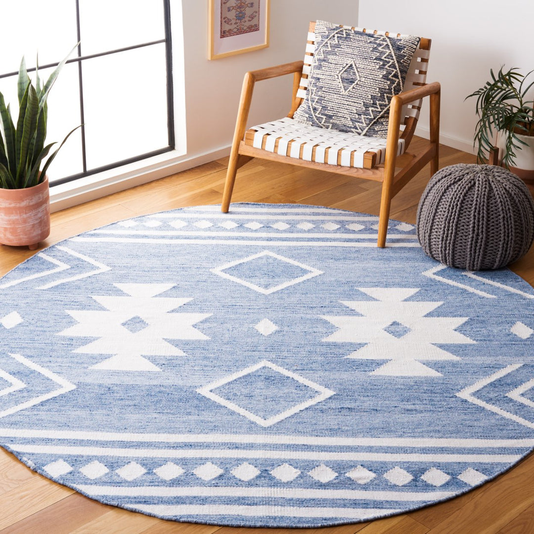 Safavieh KLM764M Kilim Blue / Ivory Image 8