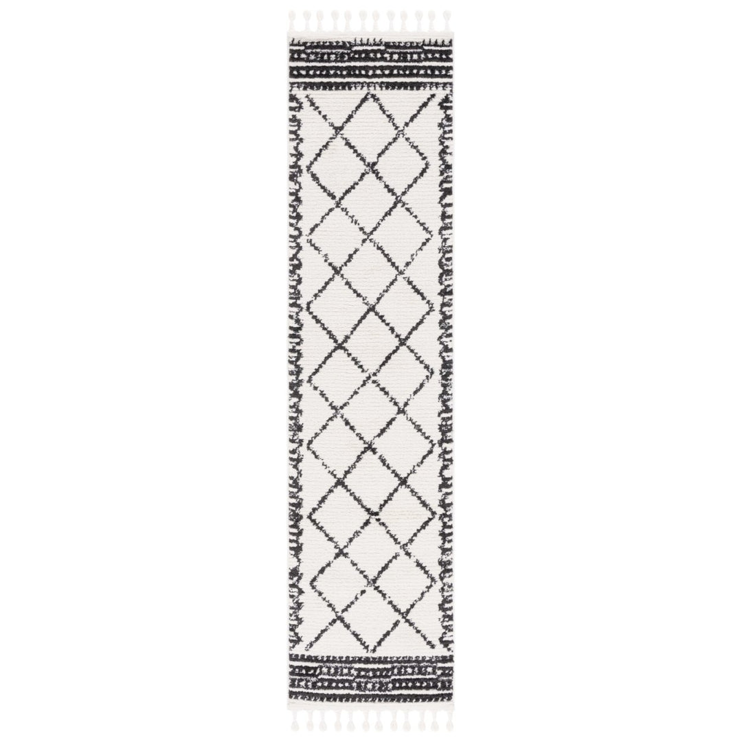 Safavieh MRT103A Moroccan Tassel Ivory / Black Image 9