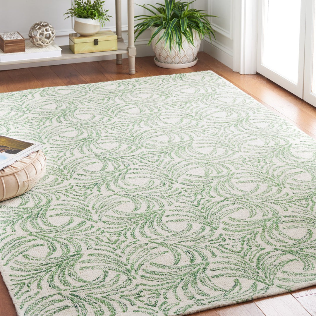 Safavieh MSR3528Y Martha Stewart 300 Ivory / Green Image 1