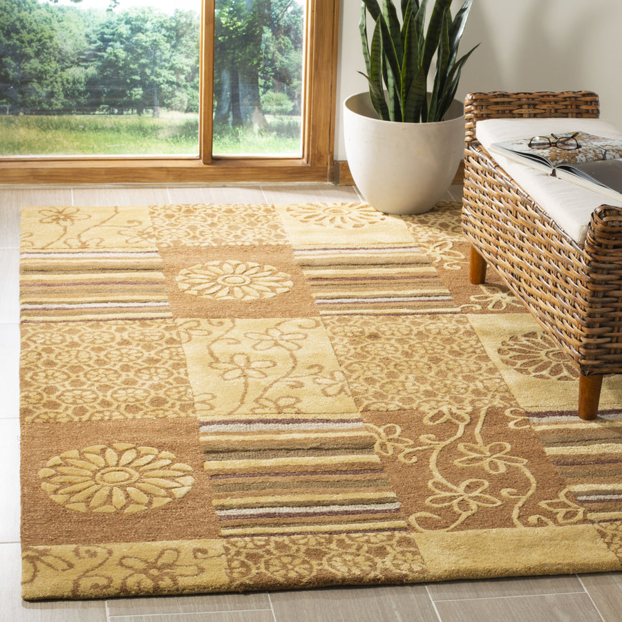 Safavieh SOH818A Soho Beige / Multi Image 1