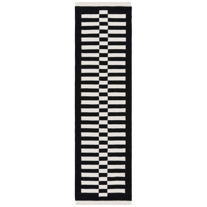 Safavieh STK805Z Striped Kilim Black / Ivory Image 1