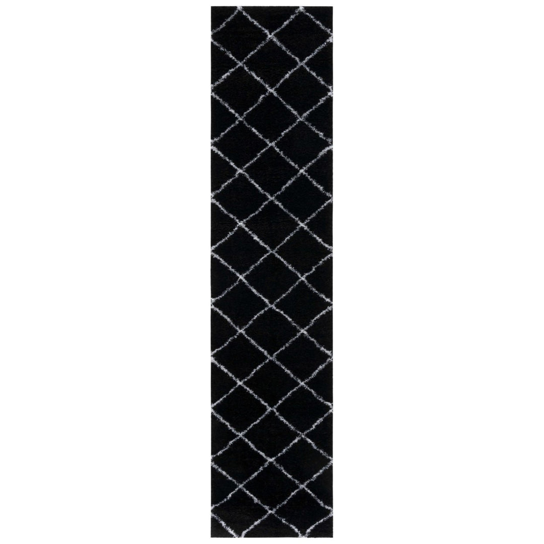 Safavieh THO676Z Tahoe Shag Black / White Image 1