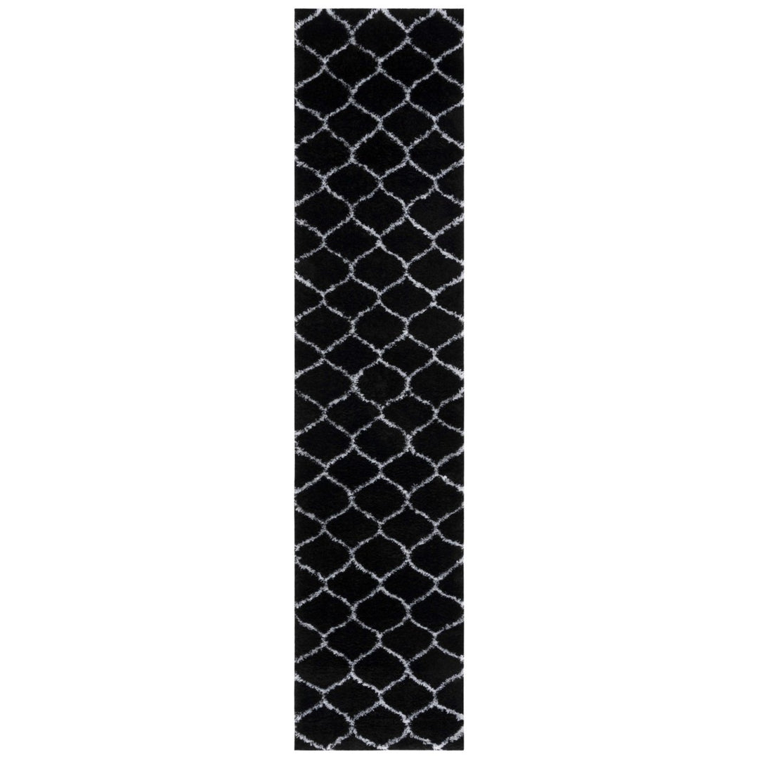 Safavieh THO677Z Tahoe Shag Black / White Image 1